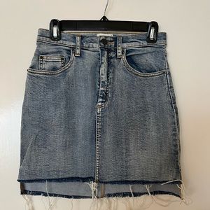 Wilfred Aritzia medium denim wash high waisted skirt